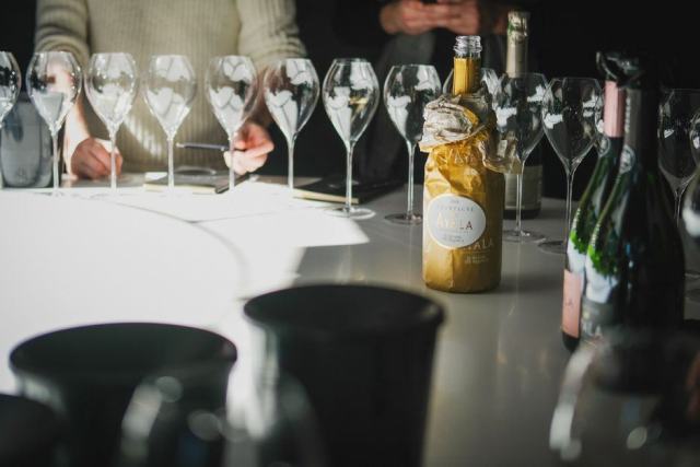 Does bottle size change how champagne tastes? Does bottle size change how champagne tastes?