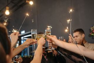 Champagne hangover and why the bubbles hit you faster